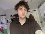 someone-asked-if-i-was-trans-and-now-i-am-paranoid-v0-ug49jxi2vycf1