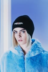 Cara-Delevingne-Cara-Loves-Karl-2022-Campaign02.jpg.eba6a46f4b72874cc481d558dd8df060