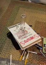 hello kitty bong