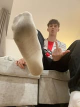white socks_