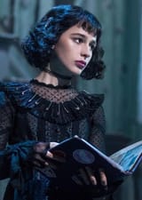 lydia-deetz-1677131-normal