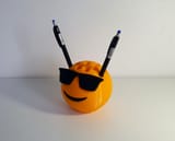 06-pen-HOLDER-emoji-coolface