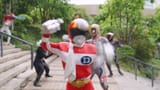 【本予告】映画『仮面ライダーガヴ お菓子の家の侵略者』『ナンバーワン戦隊ゴジュウジャー 復活のテガソード』_Full-HD_07