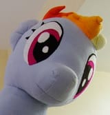 dashie watching this thread on her ipod