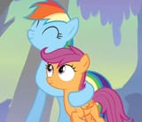 Dash Scootaloo hug