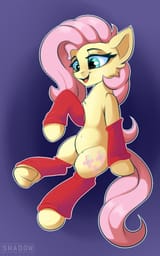 fluttershy_in_socks_by_shadowreindeer