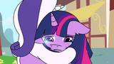 Twiligth can&#039;t stand Pinkie