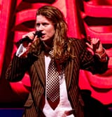 Girl_In_Red_@_Greek_Theatre_05_30_2024_(53839303268)_(cropped)