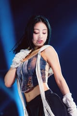 Jihyo-Closer-at-Inkigayo-documents-1