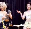 shuhua belly button 250611 아이들(I-DLE) 팬사인회 Girlfriend 민니 MINNIE 직캠 [KyQZ722ua9U]-[01.09.336-01.13.374]_thumb.jpg