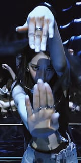 hydra gaze upscaled