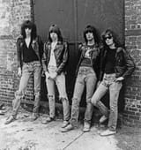 Ramones_rocket_to_russia_photo