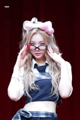 250525-triples-yeonji-v0-z3uxa4gnc46f1