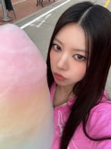 moka comically large cotton candy