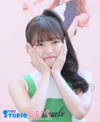 [4K] 160424 여의도 오마이걸 (OH MY GIRL) 팬사인회 아린 직캠 by Spinel-PUrIdaXGjmo-4_thumb.jpg