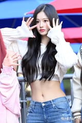 nmixx-sullyoon-v0-8ofn0miks4y91-1847689022