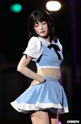 240929-OH-MY-GIRL-Arin-at-2024-Yeongdong-Daero-K-POP-Concert-documents-1(3)