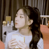 sohyun eating