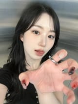 240826-haewon-v0-4zrtiwdia2ld1