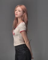 [ #유난히빛이나 ]유나’s 메이크업 준비물- 유나 얼굴🥰#ITZY #MIDZY#YUNA #유나#DazzlingYuna (3)
