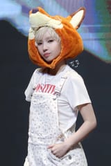GuIvYInW8AEV1YU