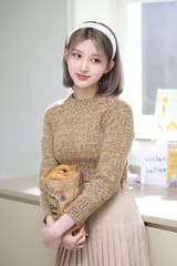 MAGAZINE_IVE_-_MODEL_BEHIND_(2)