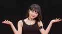 chaewon-shrugs_thumb.jpg