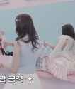 하츄들 기대해~ 우리 예쁘다아 (∩˃o˂∩)♡ ｜ Hearts2Hearts 하츠투하츠 ‘STYLE’ Jacket BH2ND [_jQo1JKg5gk]-[10.24.582-10.30.630]_thumb.jpg