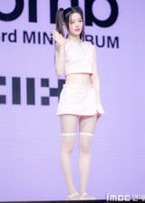 250616-ILLIT-MINJU-at-bomb-Media-Showcase-documents-15