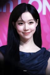 Gui78aFW8AAja7N