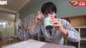 mame_eating_at_school_thumb.jpg
