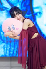 Gusc_nIaMAA4VS8
