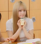 seoyeon bread face2
