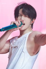 GshR6OUWcAAdFqy