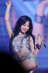 GqC7LUyWcAAtXPo
