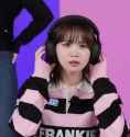 chaewon confused by what she&#039;s hearing_thumb.jpg