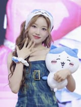 GpAxIU0aMAAk4wa