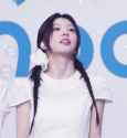 [얼빡직캠 4K] 아일릿 모카 &#039;Almond Chocolate&#039; (ILLIT MOKA Facecam) @뮤직뱅크(Music Bank) 250321 [gp025jMX4og].f625-3_thumb.jpg