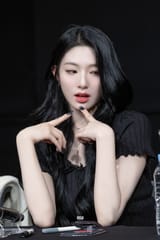 GWTwV--bcAAgW39