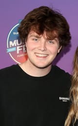 Alex Warren