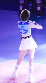 엔믹스 (NMIXX) 배이 (BAE) Love Me Like This [4K60P] 240609 김연경 세계 여자배구 올스타전 공연 직캠 by ECU 03.07 screenshot