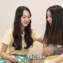 soomin chaeyeon hug_thumb.jpg