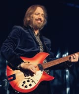 800px-Tom_Petty_Live_in_Horsens_(cropped2)