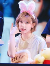 250614-BAE-at-Fansign-Event-documents-1