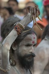 naga-sadhu-very-long-nails-procession-kumbh-mela-trambakeshwar-nasik-maharashtra-india-naga-sadhu-very-long-nails-154240588