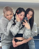 check-out-i-will-really-cherish-the-memories-says-twice-dahyun-as-she-shares-images-with-once-10
