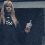 eunchae-falling-from-stairs