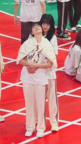 hug 240805 yoon seeun isac 2