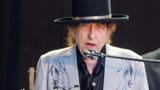 bob dylan more like bob dyin lol