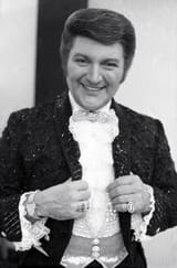 Liberace_8_Allan_Warren